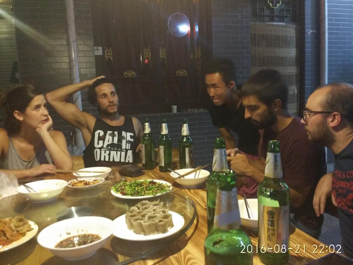 Pingyao Lefeng Youth Hostel - Ancient Town Екстериор снимка