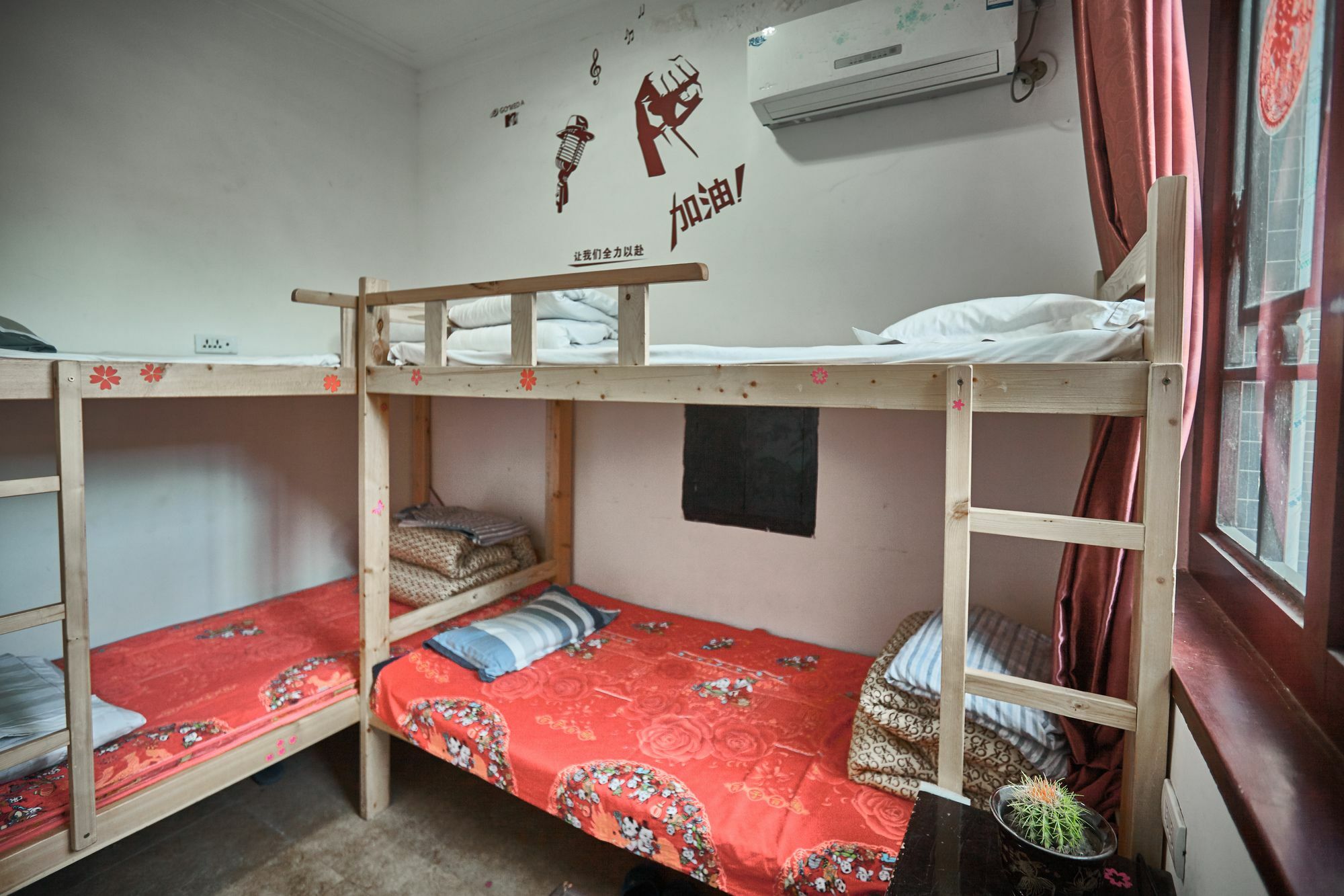 Pingyao Lefeng Youth Hostel - Ancient Town Екстериор снимка